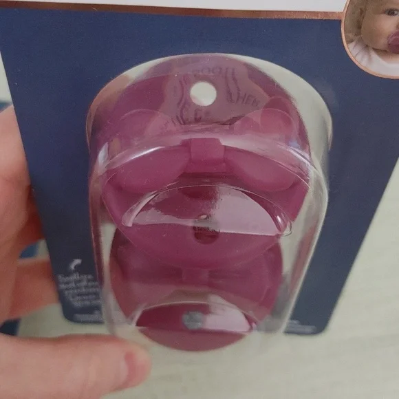 Itzy Ritzy Pacifier/Soothers - Picture 3 of 6